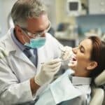 Existe-t-il une différence entre un chirurgien-dentiste et un dentiste